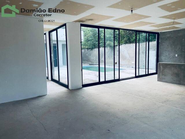 Casa para Venda em Cajamar - 2