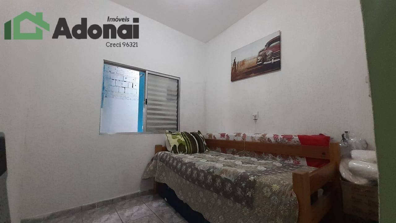 Casa à venda com 4 quartos, 124m² - Foto 1