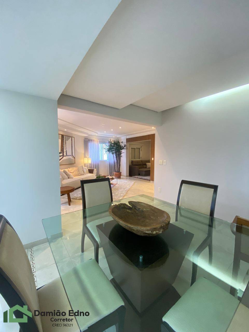 Apartamento à venda e aluguel com 4 quartos, 200m² - Foto 11