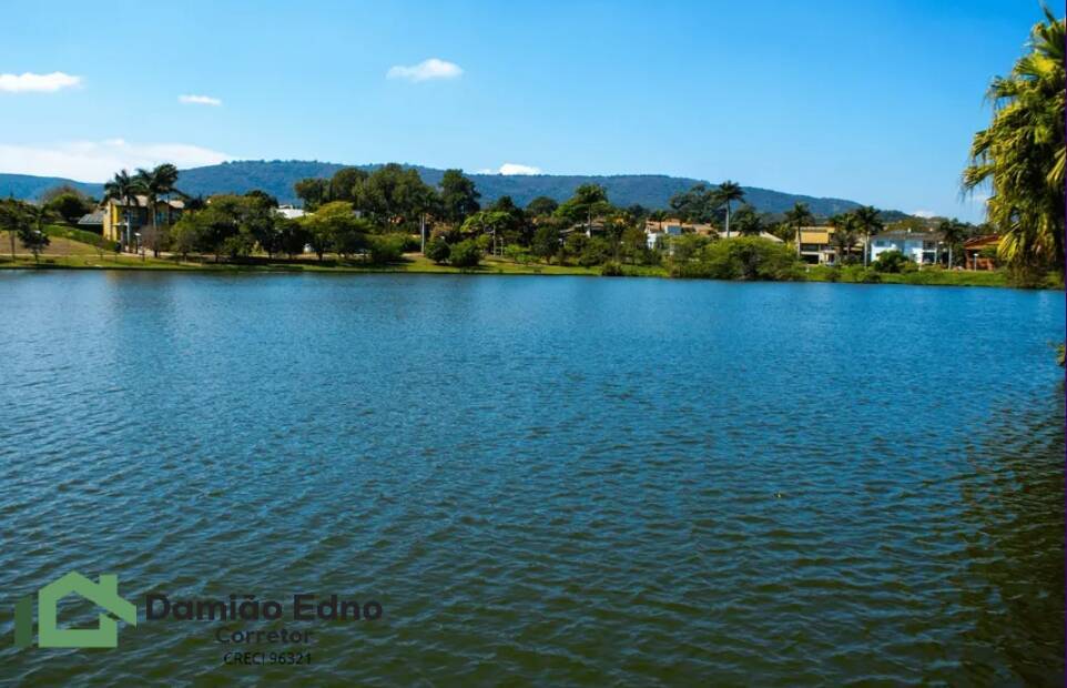 Casa à venda com 5 quartos, 700m² - Foto 2