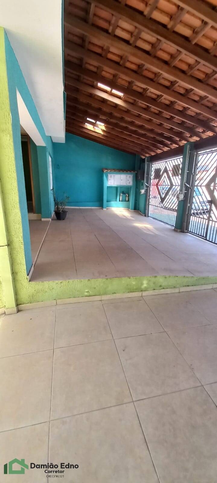 Casa, 5 quartos, 210 m² - Foto 2