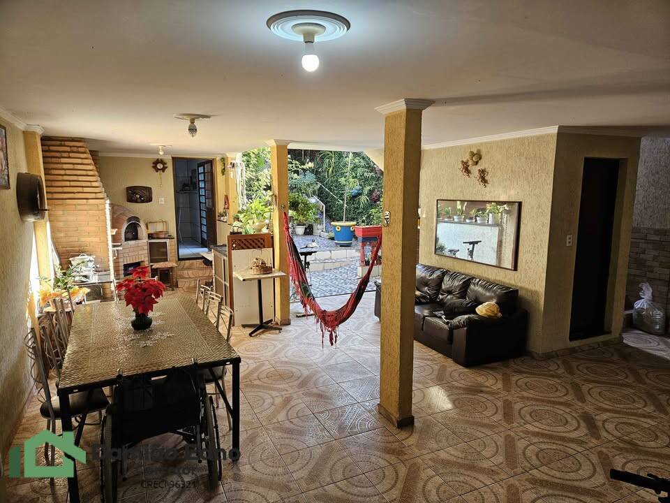 Casa, 5 quartos, 450 m² - Foto 1