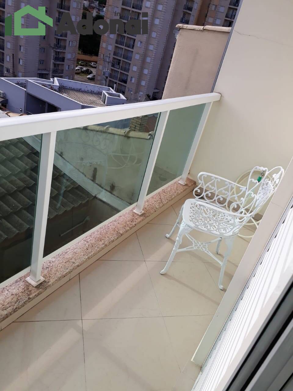 Casa à venda com 3 quartos, 225m² - Foto 3