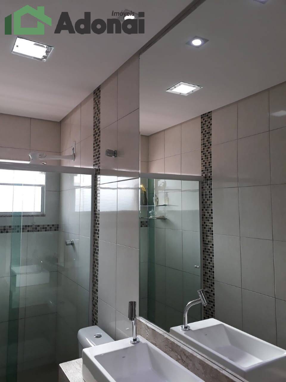 Casa à venda com 3 quartos, 225m² - Foto 5