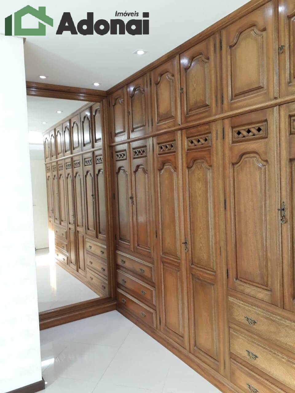 Casa à venda com 3 quartos, 225m² - Foto 27