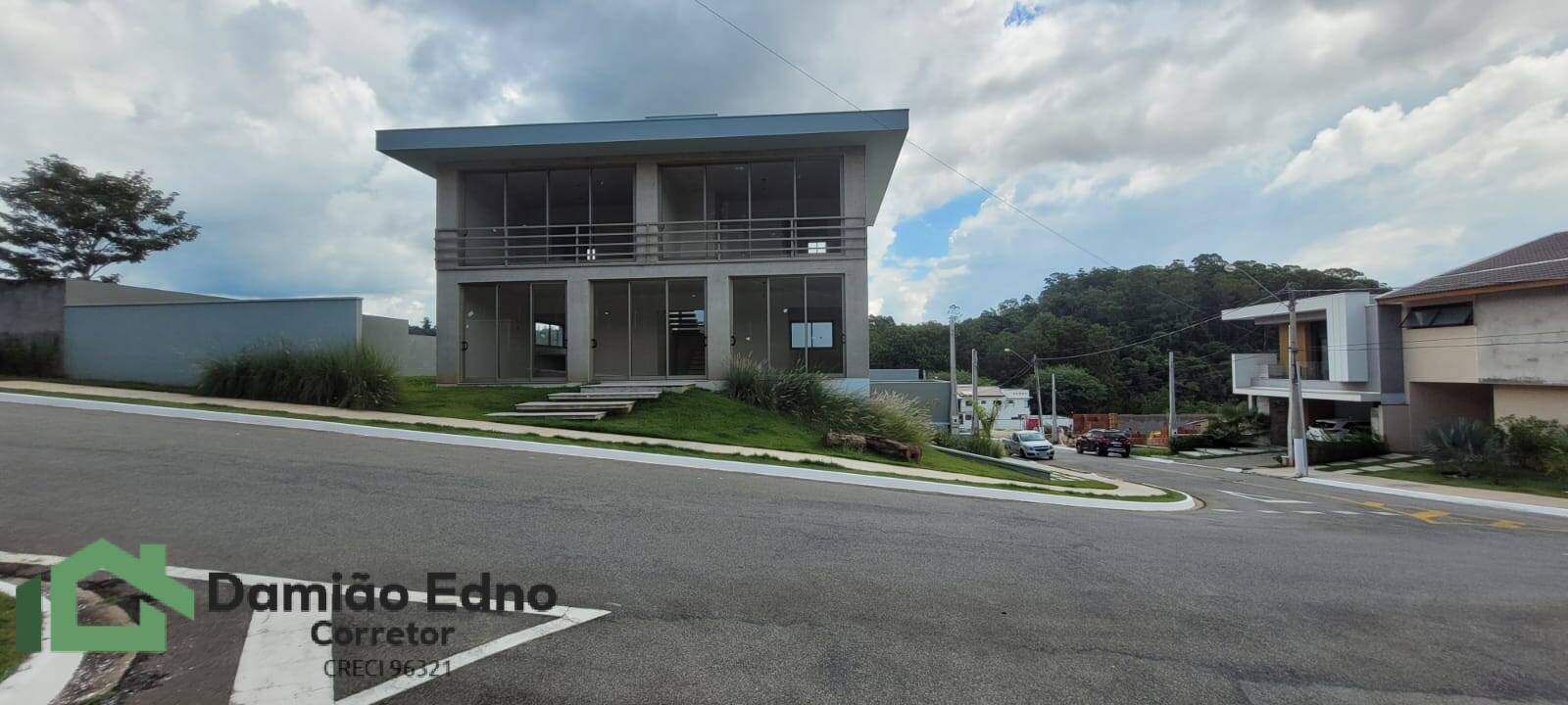 Casa de Condomínio à venda com 3 quartos, 266m² - Foto 3