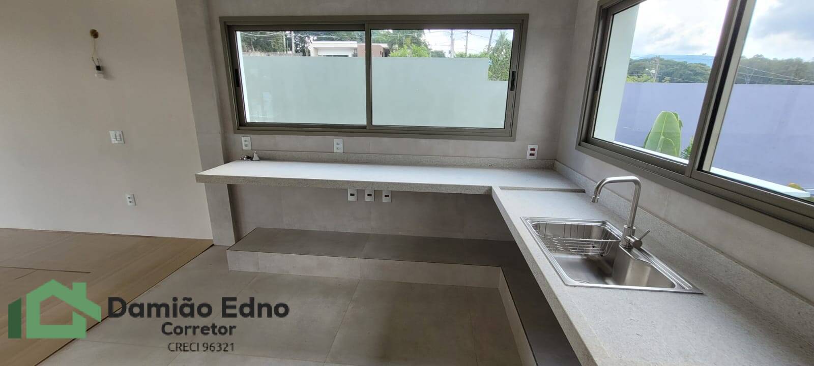 Casa de Condomínio à venda com 3 quartos, 266m² - Foto 5