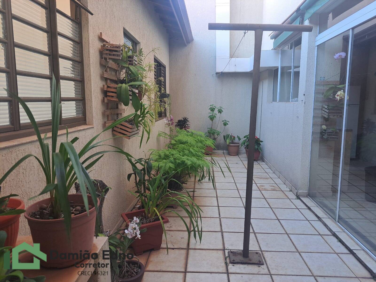 Casa, 4 quartos, 290 m² - Foto 8